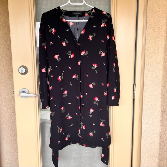 Dynamite Black Floral Button Down Wrap Dress V Neck Long Sleeves NWT Size S - Picture 7 of 17